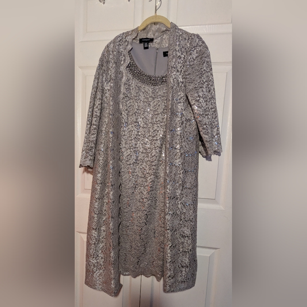 Elegant Silver and Lace Dress W\Duster Size 16 1T 201